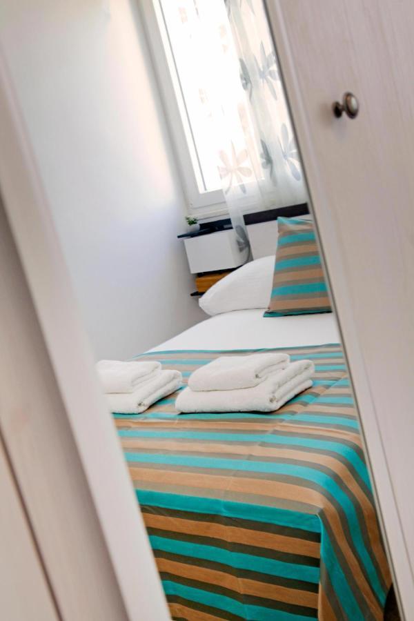 Modern 2-Bed Apt, Late Check In Available Spalato Esterno foto