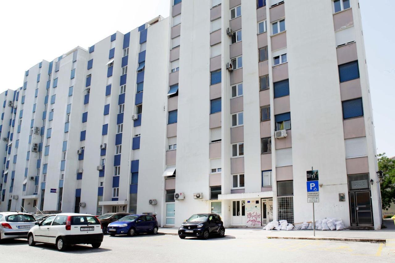 Modern 2-Bed Apt, Late Check In Available Spalato Esterno foto